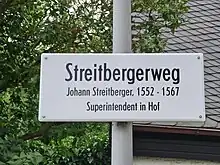 Das Foto zeigt eine Infotafel im Streitbergerweg