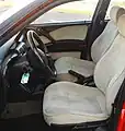 Interieur: Standardsitze mit optionalem Alcantara-Bezug