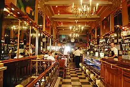 Im Café A Brasileira