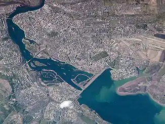 Satellitenbild der Staumauer