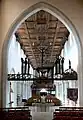 Blick vom Chor ins Langhaus der Basilika