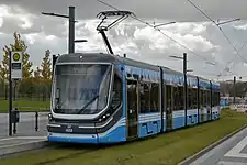 Wagen 922 an der Haltestelle Technopark