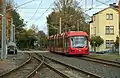 Triebwagen der City-Bahn nach Chemnitz beim Verlassen des Bahnhofs Stollberg (Sachs), 2021