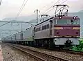 EF65 123 in der originalen kastanienbraunen Yuyu Salon Okayama-Lackierung