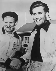 Peter Mander (rechts) mit Jack Cropp (links), 1956