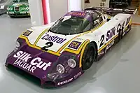 Der Jaguar XJR-9 mit dem Johnny Dumfries das 24-Stunden-Rennen von Le Mans 1988 gewann