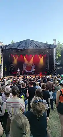 Jamel Rockt den Förster Festival 2022, Auftritt von Alli Neumann
