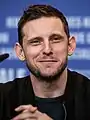 Jamie Bell spieltRobert Ritter