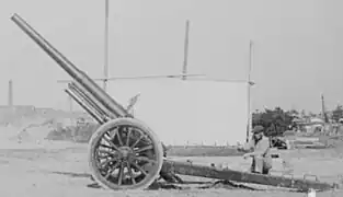 Ein Prototyp der Typ 14 10-cm-Kanone bei einem Beschusstest 1923