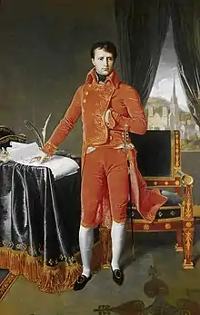 „Bonaparte, Premier Consul“ (1804, Grand Curtius, Lüttich) – im Hintergrund eine intakte Kathedrale, die aber schon weitgehend zerstört war