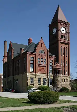 Das Jefferson County Courthouse in Fairfield, gelistet im NRHP Nr. 81000250