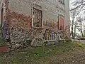 Südwestseite mit verschüttetem Kellerabgang