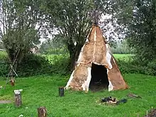 Nachbau i.S. experimenteller Archäologie des Rekonstruktes aus Pincevent