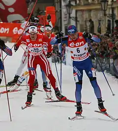 John Kristian Dahl (25) hinter Andrei Parfjonowbei der Tour de Ski 2007/08 in Prag