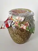 Pimpernuss in Salzlösung