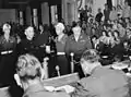 Josias zu Waldeck und Pyrmont bei der Urteilsverkündung am 14. August 1947