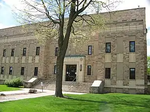 Das Juneau County Courthouse in Mauston, seit 1982 im NRHP gelistet