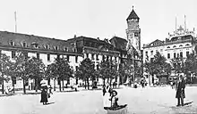 Neumarkt – von links: Nesselroder Hof (Nr. 4), Blankenheimer Hof (Nr. 2) und (zurückgebaut) Polizeipräsidium (1905)