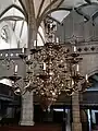 Von Mättig gestifteter Leuchter in der Kamenzer Hauptkirche St. Marien