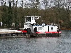 Kanalschubschiff Typ 300 (KSS 24)