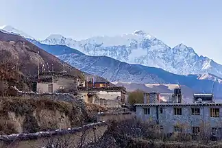 Nilgiri Himal: Nord-, Mittel- und Südgipfel (v. l. n. r.)