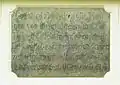 Inschriftentafel an der Kapelle