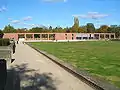 Der 169 Meter lange Eingangsbereich wurde auf römischen Fundamenten errichtet.