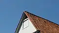 Eulenloch im Ostgiebel der evangelischen Kapelle aus dem 17. Jahrhundert in Bonaforth