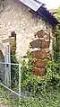 Asselheim (Grünstadt), mittelalterliche Hausecke aus Kapuzinerstein