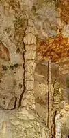 Stalagnat und Stalagmiten