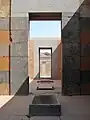 Vestibül mit Dioritwanne
