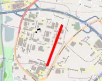 Administrationsgebäude und Hangar (beide schwarz) und Startbahn (rot) des ehemaligen Flugplatzes Kassel-Waldau im heutigen Industriepark Waldau