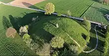 Das Hügelgrab bei Hochdorf von oben betrachtet