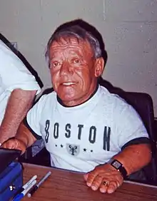 Kenny Baker (2005) spielte R2-D2.