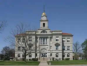 Das Keokuk County Courthouse in Sigourney, gelistet im NRHP Nr. 81000251