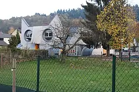 Kindergarten Wolfartsweier „Katze auf der Pirsch“ (2002)