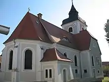 Seitenansicht der Jugendstilkirche