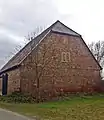 Scheune neben Haus Nr. 16, mit badischem Wappenstein von 1836