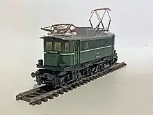 Modell einer ÖBB 1245 aus der letzten Produktionszeit