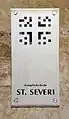 Türschild der Kirche