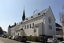 Das Kloster Bethlehem mit der Klosterkirche (rechts)