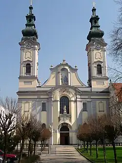 Die Fassade der Klosterkirche