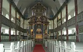 Kloster Uetersen: Emporen der Stiftsdamen in der Kirche