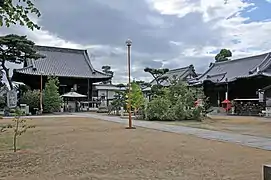Daishidō,Kannondō und Kariteidō rechts