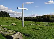 Kreuz an der Stelle der ehemaligen Kirche von Koroinen