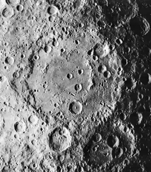 Korolev (Bild von Lunar Orbiter 1)