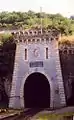 Portal des Tunnels unter Bastia