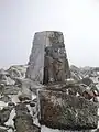 Monument auf dem Gipfel des Berges