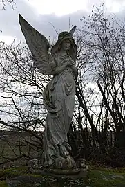 Engel am Ortsausgang nach Vesec