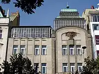 Adam-Apotheke, Prag, 1911–1913, Fassade